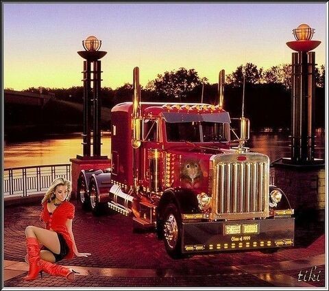 Camion - Femme en rouge