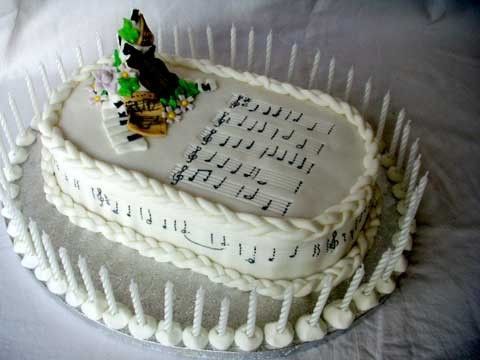 Anniversaire - Gâteau décoration musique